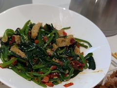 -西域胡氏大盘鸡(新华胡杨风店)