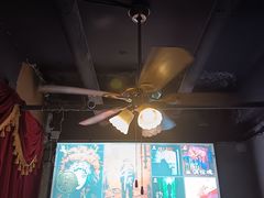 -荒岛实景沉浸密室(江汉路1店)