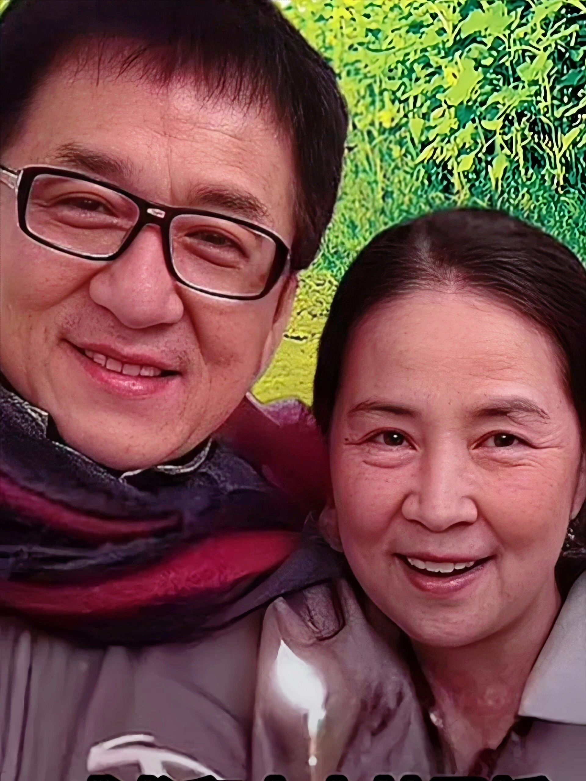 成龙为爱妻林凤娇庆祝生日甜蜜合影