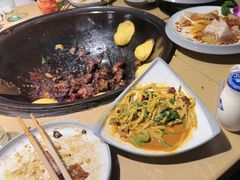 -万里闯关东铁锅炖菜馆(高新旗舰店)