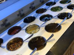 自助调料区-新辣道鱼火锅(领展购物广场·中关村店)