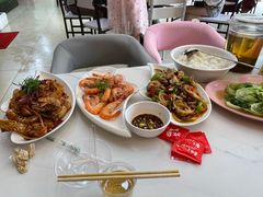 -覃记海鲜美食餐厅