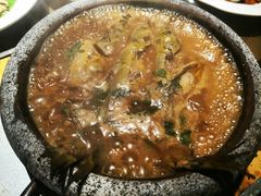 白洋淀石锅嘎鱼-小放牛炒菜馆(军校店)
