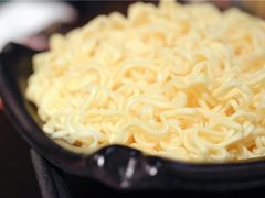 公仔面-8锅臭臭锅·正宗台湾小火锅(中心五路店)