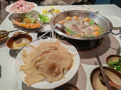 -贵府酸汤牛肉火锅·贵州老字号(飞山街店)