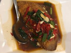 葱烧黄鱼豆腐-陆品川浙名菜