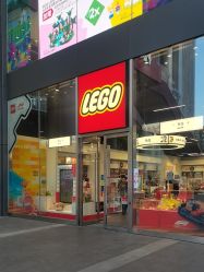 -乐高品牌旗舰店(人民广场店)