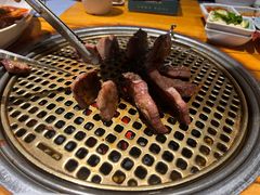 -唯成•韩国炭火烤肉 유성고기