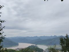 -三峡梯城