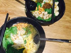 -桂在香知桂林米粉(红博中央公园店)