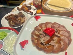 玫瑰香烤鸭-壹零捌道·北京烤鸭(车公庄店)