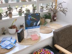 -视野联行眼镜•蔡司•依视路(温江店)
