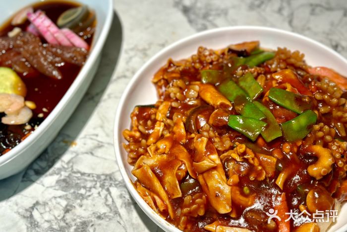悦海·家宴·冰花皮皮虾大锅贴(宝龙店)图片