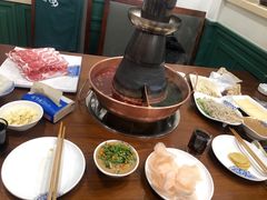 -楼外楼大刀肉传统火锅居(幸福街店)