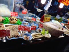 -六合夜市