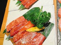 -炼火烤肉店