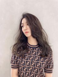 -变画·发型STUDIO