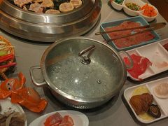 -黑金·寻焰自助百汇·烤肉·火锅(中街店)