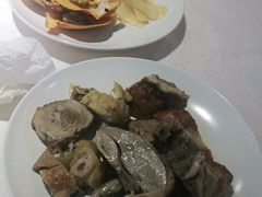 -黄浦江游览十六铺3号码头网红自助餐