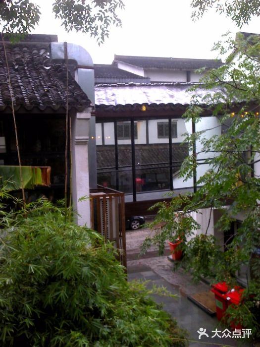 弄堂里· 江南名肴(西湖龙井路店)景观位图片