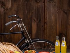 -马路边边麻辣烫联盟路店