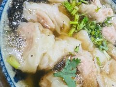 招牌野馄炖-老谢野馄饨(延安路店)