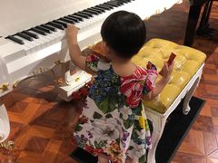 -柏斯音乐艺术中心·钢琴·吉他(上音店)