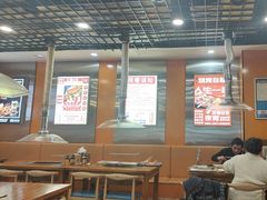 -哈尔滨小酒馆·鲜肉现穿自助烧烤(康新花园店)