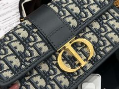 -聚云奢二手奢侈品黄金手表包包回收·中古店(三里屯总店)