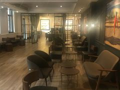 大堂-星巴克臻选(广州沙面店)