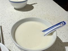 每日糖水-肥仔文澳门猪骨煲(南京西路店)