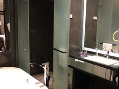 -深圳皇庭V酒店