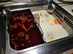 -海底捞火锅鲜切牛肉主题店(长寿路店)
