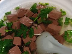 馋口鸭血汤-馋三尺蟹粉小笼(人民广场店)