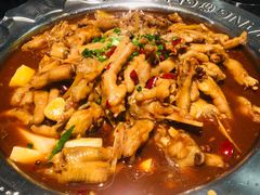 鸡爪煲-胖哥俩肉蟹煲(湖滨银泰in77店)