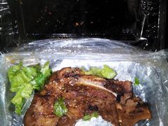 招牌烤猪蹄-美人万三·蚝大人生蚝小馆(昌里路店)