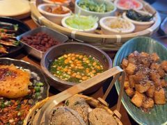 -包整·丝娃娃(一览甲秀楼风景店)