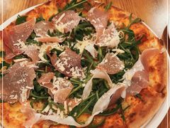 -城市大道红炉披萨烘焙坊