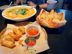 -大头虾越式风味餐厅(光明广场店)