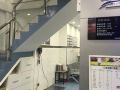 -伟伟宠物医院·CT影像中心·瑞派犬猫综合性门诊(汉口总院)