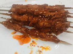 -三江源美食城