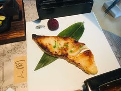 -穹六人间 people 6(岳阳路店)