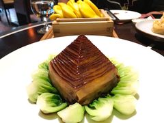 金牌扣肉-杭州西子湖四季酒店·金沙厅