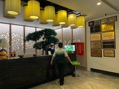 -新盈光·云会所(百丈东路店)