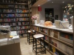 -钟书阁(群光广场店)