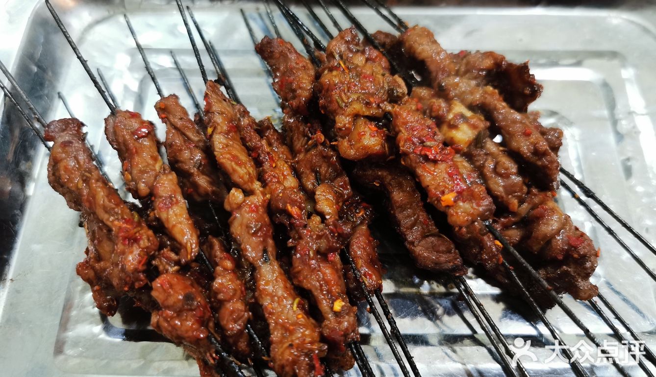 好吃的小店都在里面，庙后街，大皮院和洒金桥