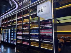 -钱小奴海鲜自助黑金店(杭州滨江龙湖店)