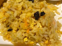 海鲜菠萝炒饭-Local泰莲庭(虹鳟鱼店)