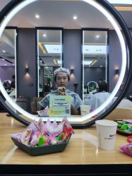 -藤野造型烫染·漂发