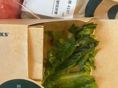 -星巴克(广州南站A18检票口楼上)